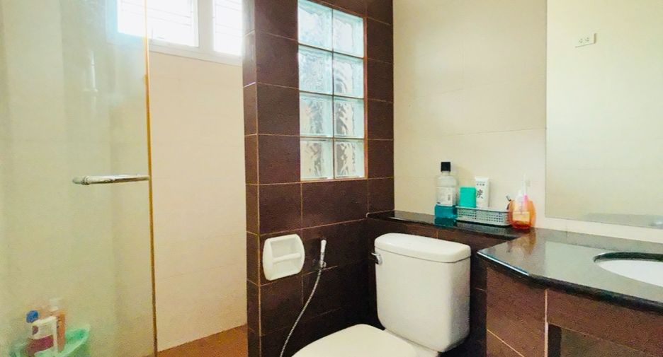 À vendre 6 chambres maison à San Kamphaeng, Chiang Mai