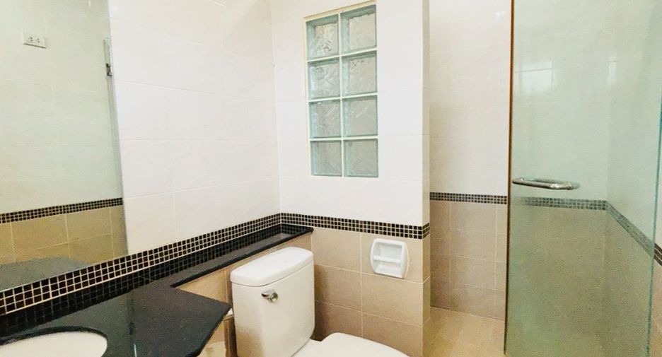 À vendre 6 chambres maison à San Kamphaeng, Chiang Mai