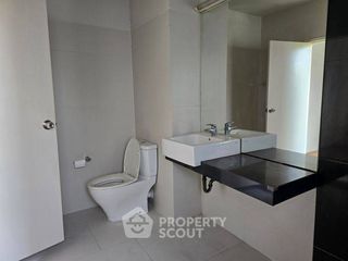 For sale 3 bedrooms townhouse in Khan Na Yao, Bangkok