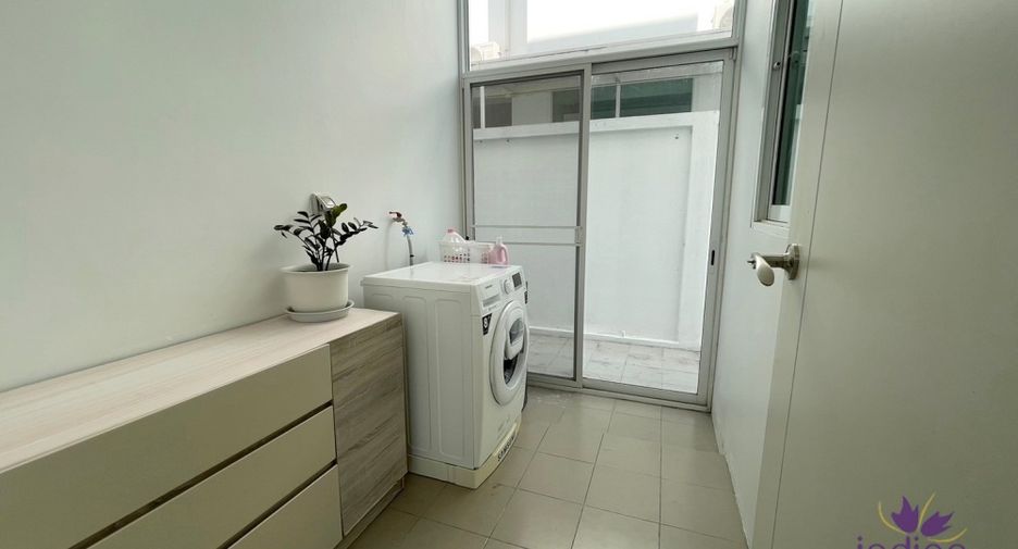 For sale 4 bedrooms house in Mae Rim, Chiang Mai