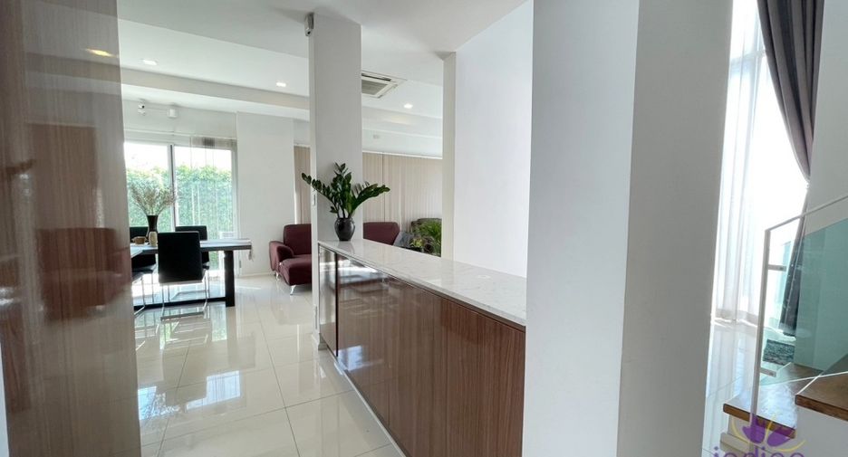 For sale 4 bedrooms house in Mae Rim, Chiang Mai