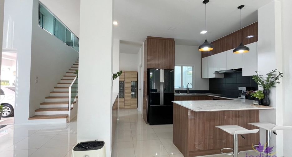 For sale 4 bedrooms house in Mae Rim, Chiang Mai