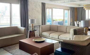For sale 3 bedrooms condo in Khlong Toei, Bangkok