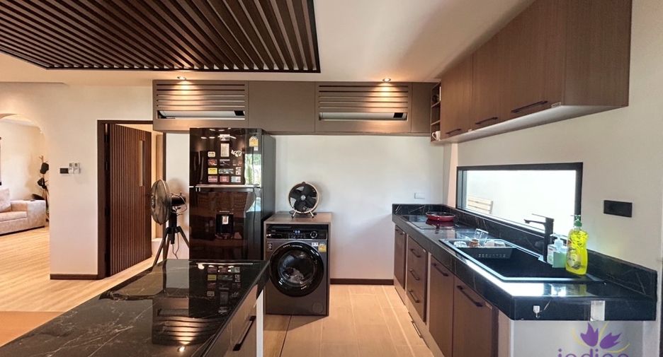 For sale 4 bedrooms house in Mae Rim, Chiang Mai
