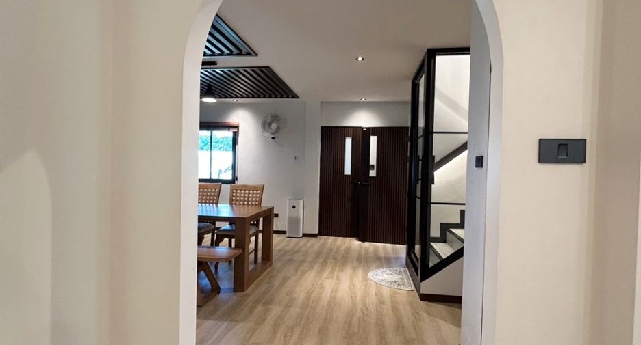 For sale 4 bedrooms house in Mae Rim, Chiang Mai