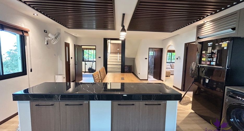 For sale 4 bedrooms house in Mae Rim, Chiang Mai