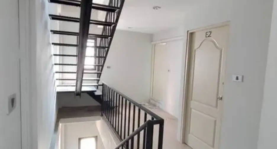 For rent retail Space in Phaya Thai, Bangkok