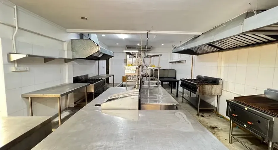 Gewerbefläche zur Miete in Watthana, Bangkok