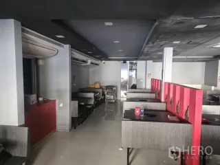 For rent retail Space in Khlong Toei, Bangkok