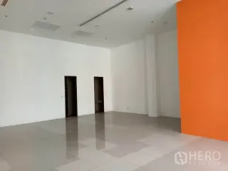 Gewerbefläche zur Miete in Watthana, Bangkok