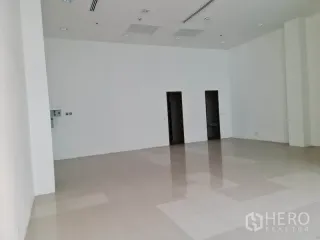 Gewerbefläche zur Miete in Watthana, Bangkok