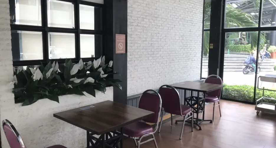 For rent retail Space in Watthana, Bangkok