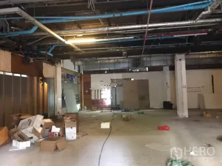 For rent retail Space in Watthana, Bangkok