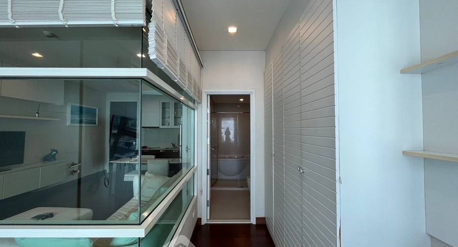 For rent 1 bed condo in Watthana, Bangkok