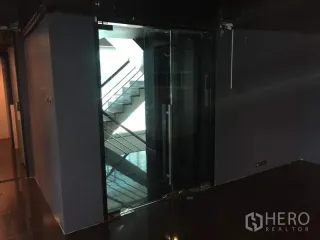 Gewerbefläche zur Miete in Watthana, Bangkok