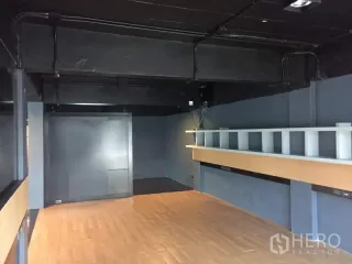 Gewerbefläche zur Miete in Watthana, Bangkok