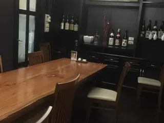 For rent 5 bedrooms retail Space in Watthana, Bangkok