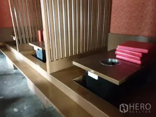 For rent retail Space in Watthana, Bangkok