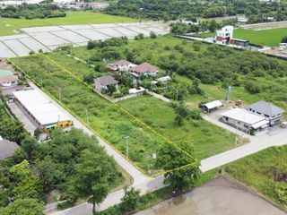 For sale land in San Kamphaeng, Chiang Mai