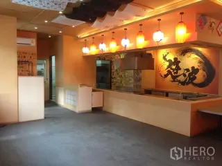 For rent retail Space in Watthana, Bangkok
