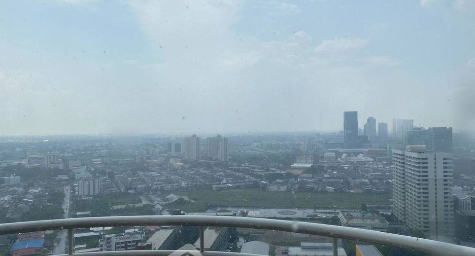 For sale 3 bedrooms condo in Bang Na, Bangkok
