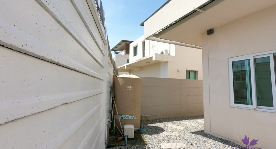 For sale 3 bedrooms house in Hang Dong, Chiang Mai