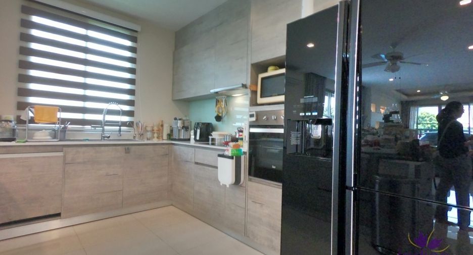 For sale 3 bedrooms house in Hang Dong, Chiang Mai