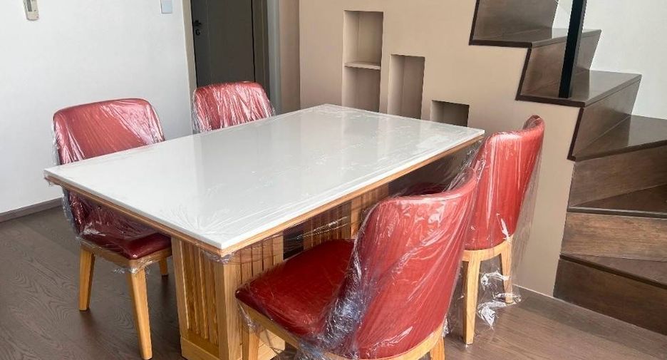 For rent 2 bedrooms condo in Ratchathewi, Bangkok