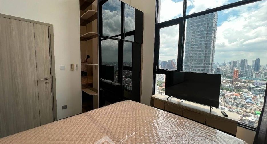 For rent 2 bedrooms condo in Ratchathewi, Bangkok
