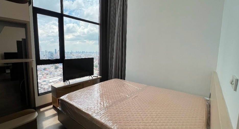 For rent 2 bedrooms condo in Ratchathewi, Bangkok