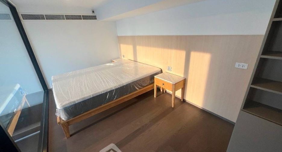 For rent 2 bedrooms condo in Ratchathewi, Bangkok