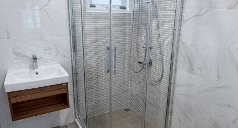 For sale 3 bedrooms house in Lat Krabang, Bangkok