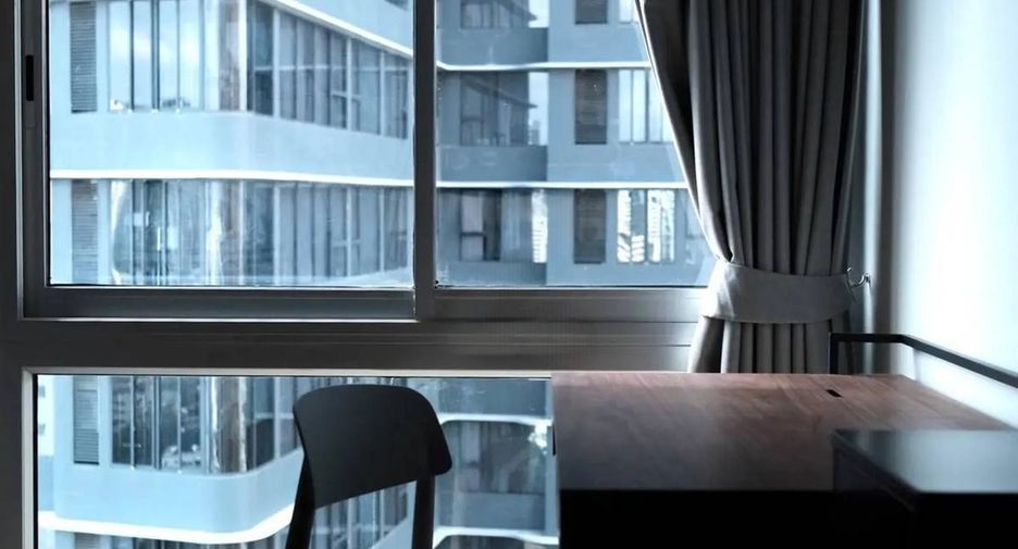 For rent and for sale 2 bedrooms condo in Watthana, Bangkok