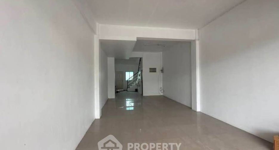 Reihenhaus zum Kauf mit 4 Zimmer in Mueang Chon Buri, Chonburi