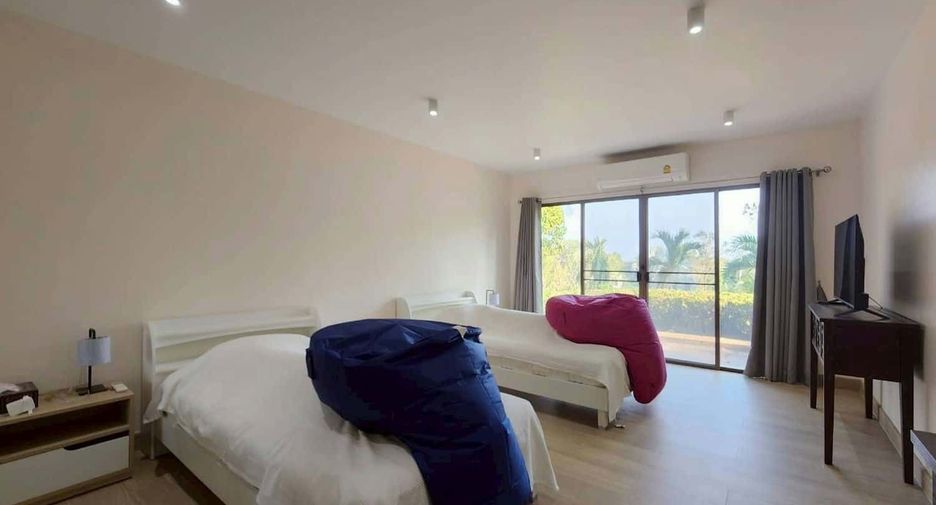 For sale 3 bedrooms condo in Cha Am, Phetchaburi