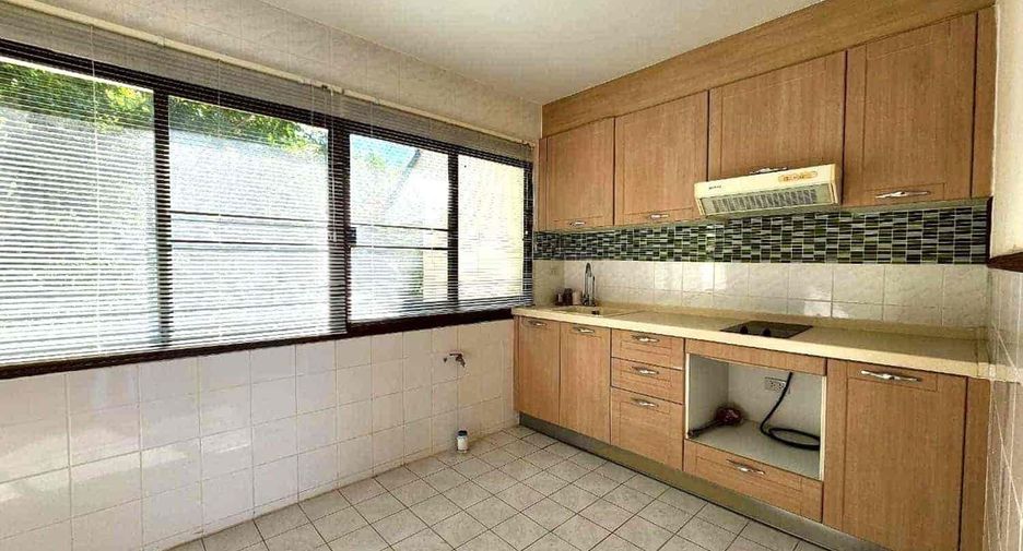 For sale 2 bedrooms condo in Cha Am, Phetchaburi
