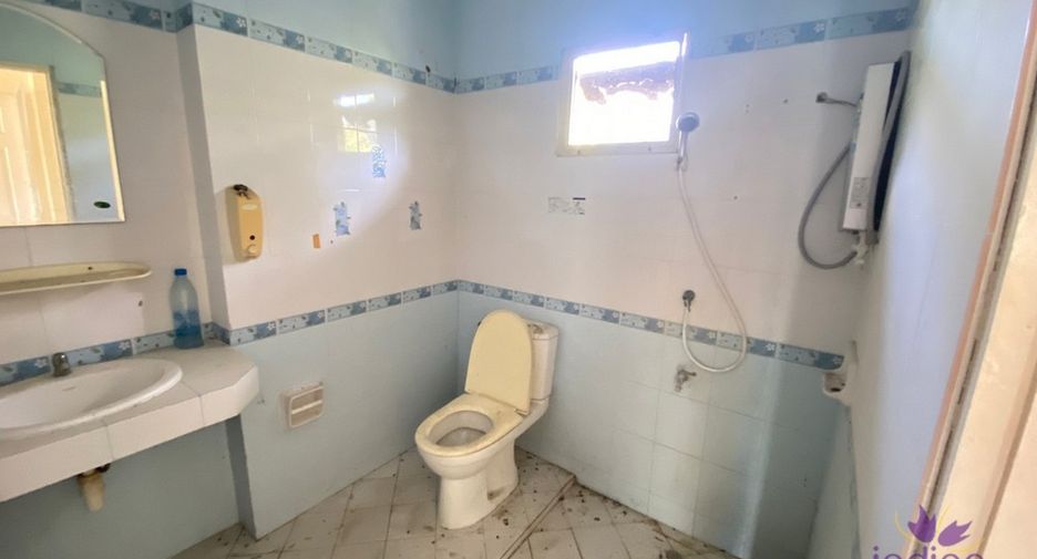 For sale land in San Kamphaeng, Chiang Mai