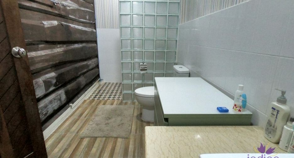 For sale 3 bedrooms house in Mae On, Chiang Mai