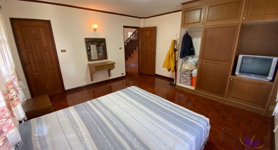 À vendre 15 chambres local commercial à Doi Saket, Chiang Mai