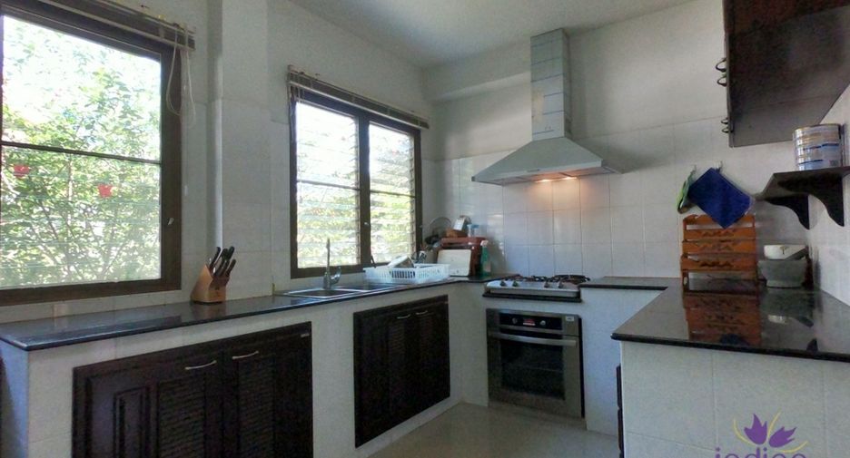 À vendre 3 chambres maison à San Sai, Chiang Mai