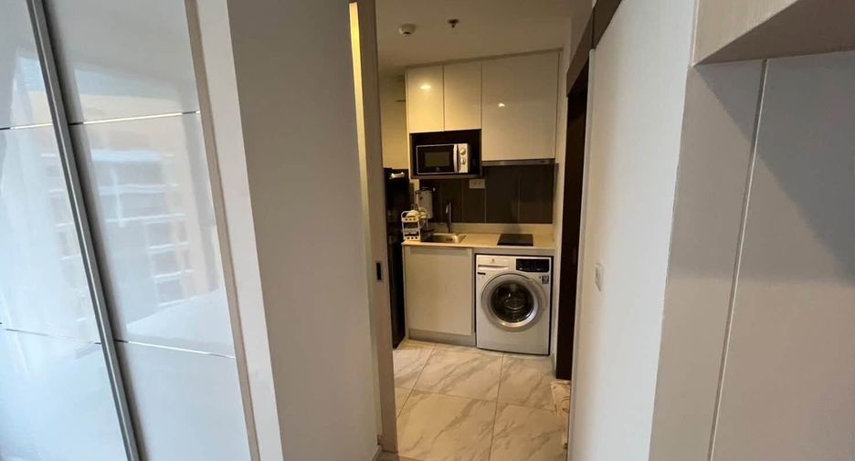 For rent studio condo in Watthana, Bangkok