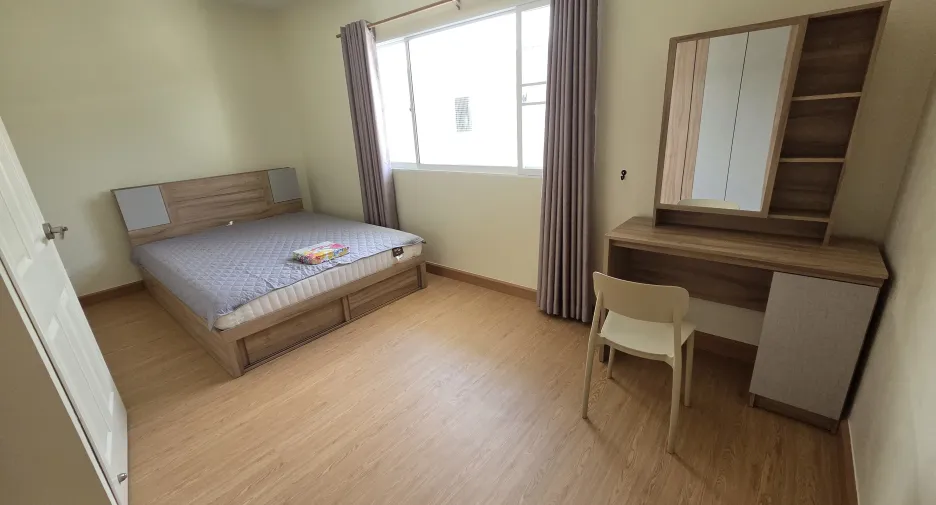 Reihenhaus zur Miete mit 3 Zimmer in Suan Luang, Bangkok