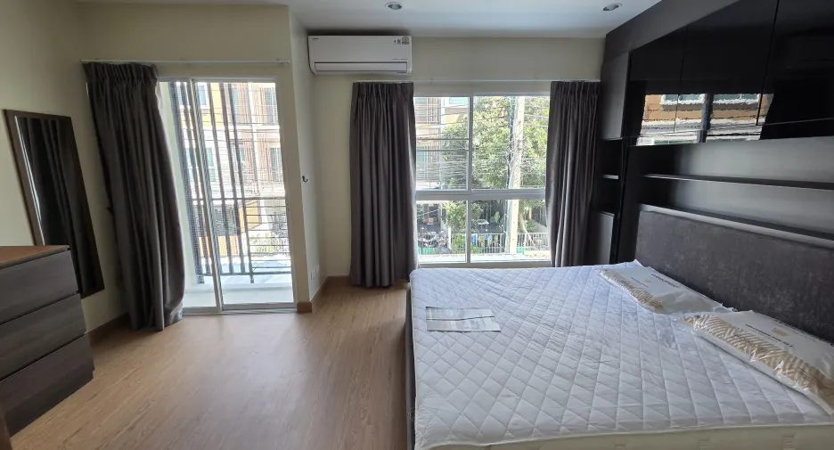 Reihenhaus zur Miete mit 3 Zimmer in Suan Luang, Bangkok
