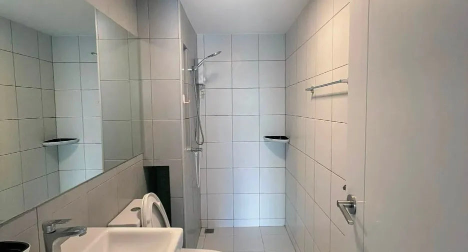 For rent 1 bed condo in Phra Khanong, Bangkok