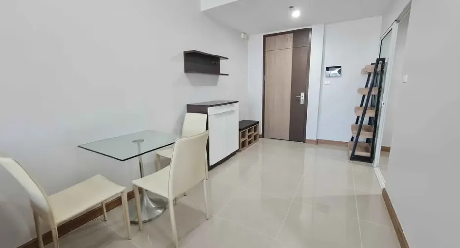 For rent 1 bed condo in Bang Kho Laem, Bangkok