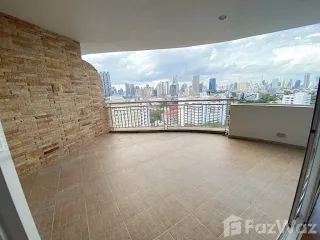 For rent 3 bedrooms apartment in Sathon, Bangkok