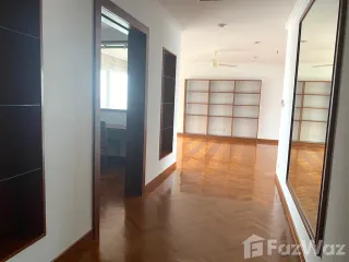 For rent 3 bedrooms apartment in Sathon, Bangkok