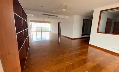 For rent 3 bedrooms apartment in Sathon, Bangkok