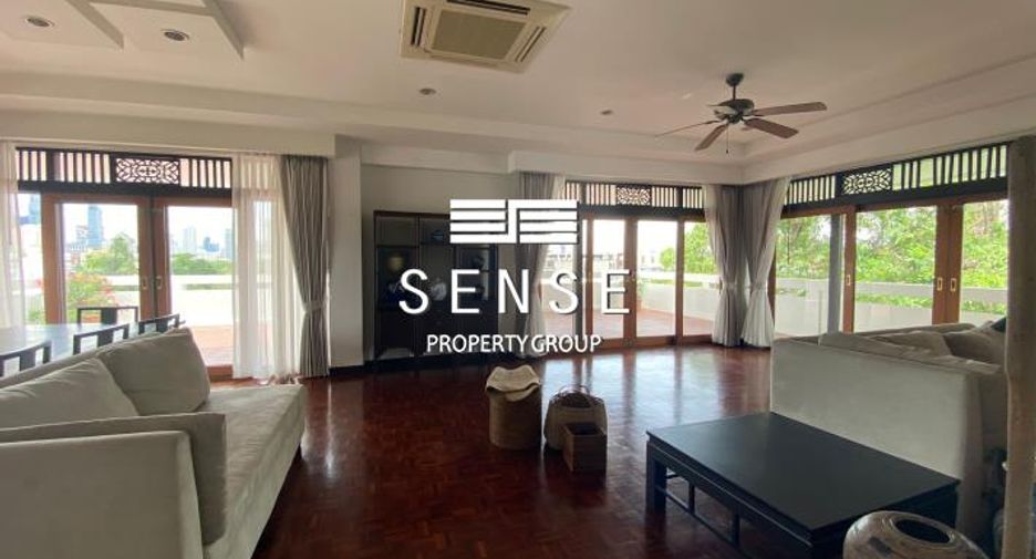 For rent 3 bedrooms condo in Sathon, Bangkok