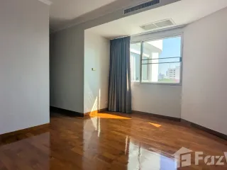 For rent 3 bedrooms apartment in Sathon, Bangkok
